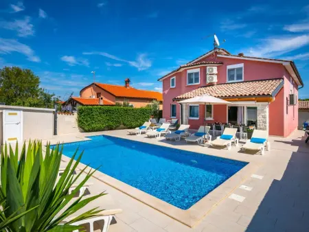 Location Maison à Bokordici 6 personnes