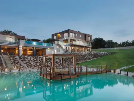 Location Maison à Bokordici 16 personnes