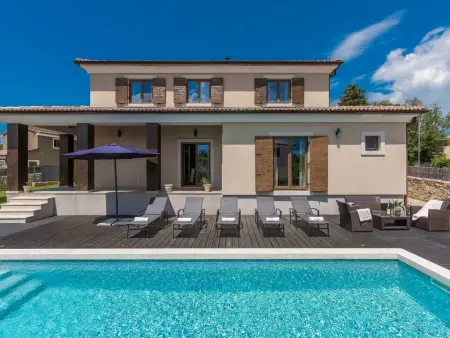 Location Maison à Bokordici 12 personnes