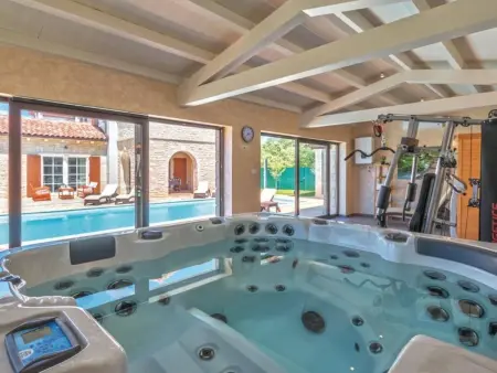 Location Maison à Bokordici 8 personnes