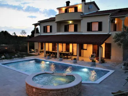 Location Maison à Pula Vodnjan 18 personnes