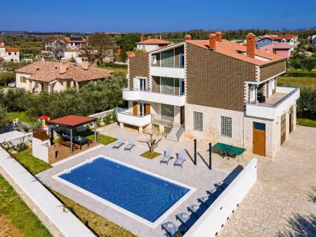 Location Maison à Fažana 12 personnes