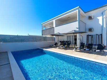 Location Maison à Pula 9 personnes