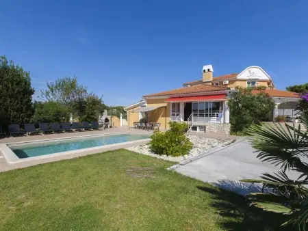 Location Maison à Pula Banjole 20 personnes