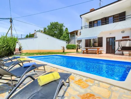 Location Maison à Medulin 11 personnes