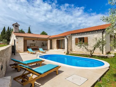 Location Maison à Divsici 6 personnes