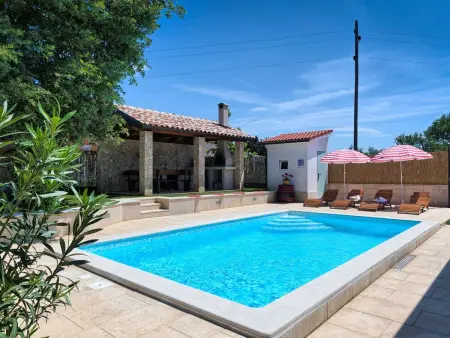 Location Maison à Divsici 6 personnes