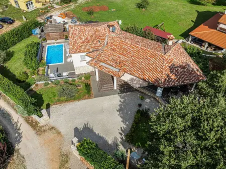 Location Maison à Labin 8 personnes