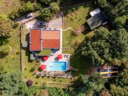 Location Maison à Nedescina 8 personnes