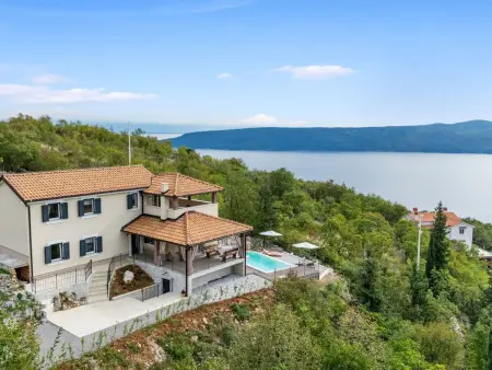 Location Maison à Moscenice 8 personnes