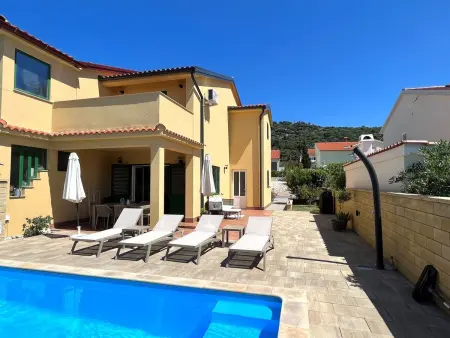 Location Maison à Rab Rab 6 personnes