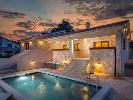 Location Maison à Pridraga 4 personnes