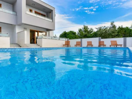 Location Maison à Zaton 10 personnes