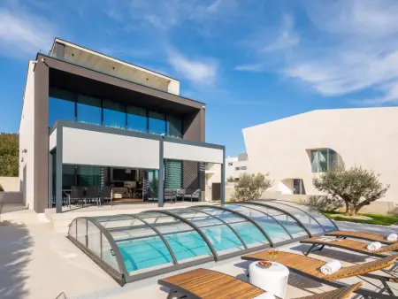 Location Maison à Petrčane 9 personnes