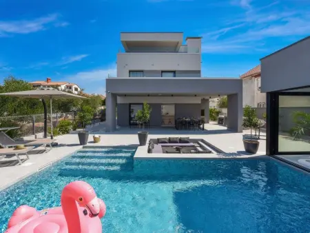 Location Maison à Crno 5 personnes