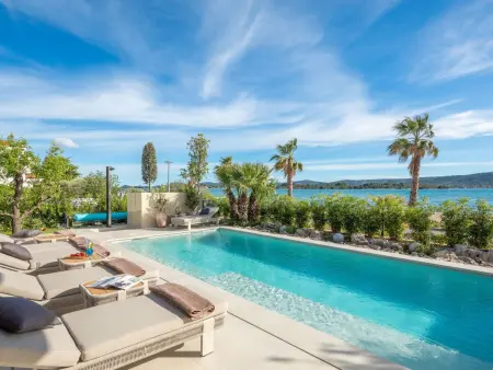 Location Maison à Donje Rastane 8 personnes