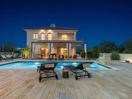 Location Maison à Polaca 8 personnes