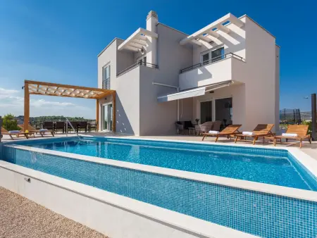 Location Maison à Brodarica 12 personnes