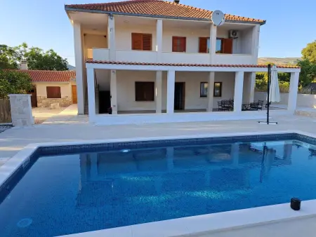 Location Maison à Marina 6 personnes