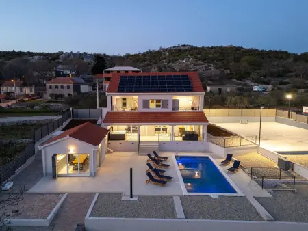 Location Maison à Prgomet 8 personnes