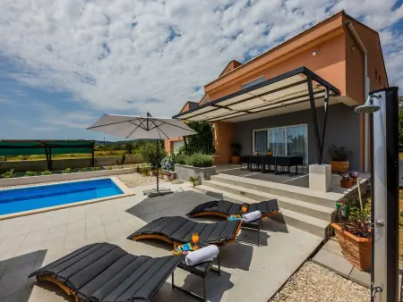 Location Maison à Kaštel Novi 12 personnes