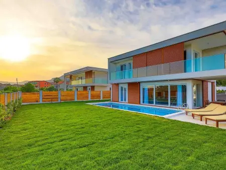 Location Maison à Kaštel Gomilica 8 personnes