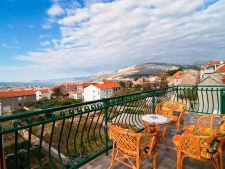 Location Maison à Mravince 6 personnes