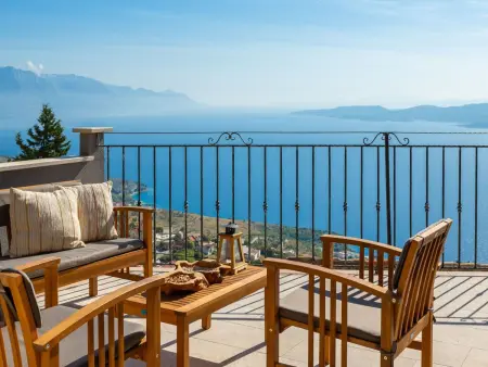 Location Maison à Omiš Lokva Rogoznica 8 personnes