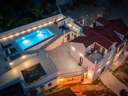 Location Maison à Omiš Lokva Rogoznica 10 personnes