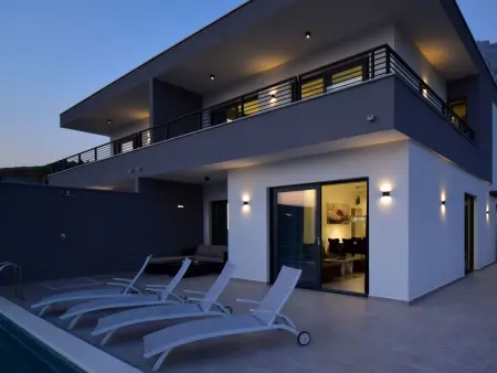 Location Maison à Makarska 9 personnes