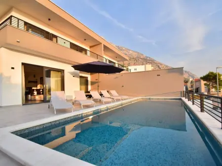 Location Maison à Makarska 9 personnes