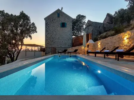 Location Maison à Zaostrog 8 personnes