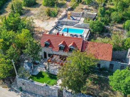 Location Maison à Zmijavci 4 personnes