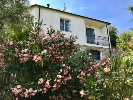 Location Maison à Diano Castello 2 personnes