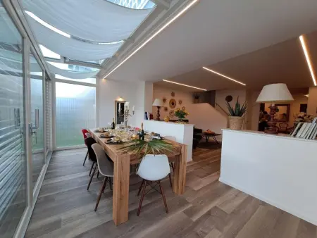 Location Maison à Postal 8 personnes