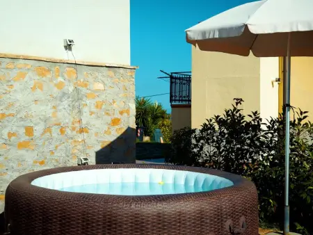 Location Maison à Cellino Attanasio 6 personnes