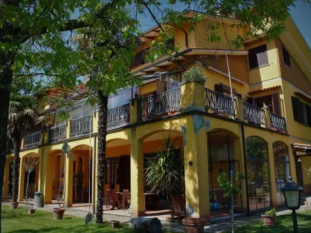 Location Maison à Pian di Scò 9 personnes