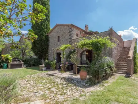 Location Maison à Monteleone d'Orvieto 50 personnes
