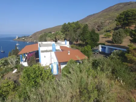 Location Maison à Malfa 7 personnes