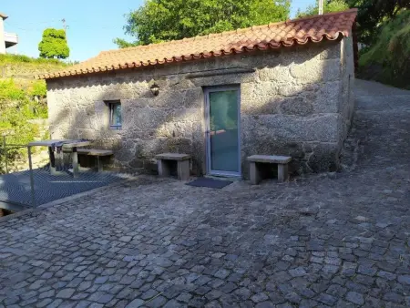 Location Maison à Calheiros 2 personnes