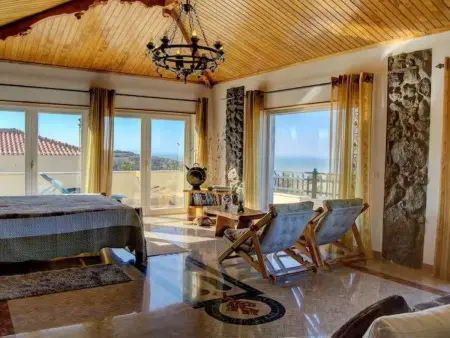 Location Maison à Atalaia 7 personnes