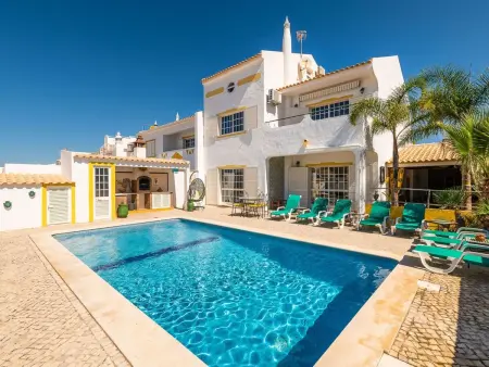 Location Maison à Guia 6 personnes