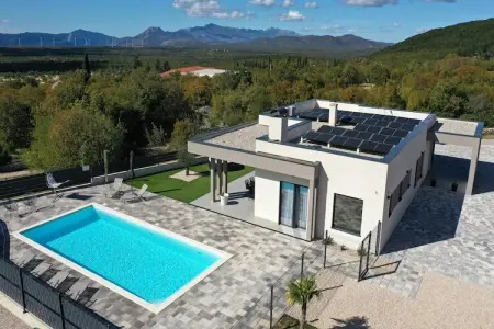 Location Villa à Lovreć 8 personnes