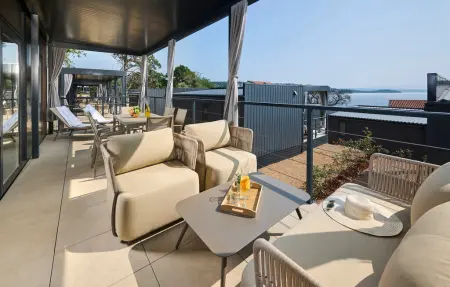 Location Maison à Njivice 5 personnes