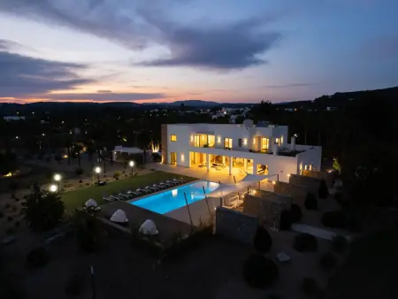 Location Maison à Roca Llisa 14 personnes