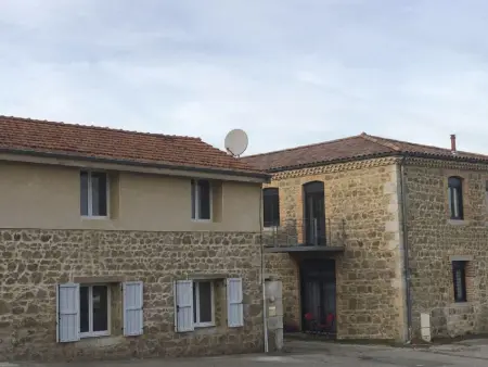 Location Maison à Véranne 10 personnes