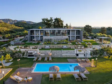 Location Maison à Agia Marina 18 personnes