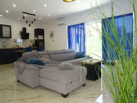 Location Maison à Budak 5 personnes