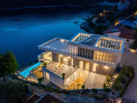 Location Maison à Vinišće 8 personnes