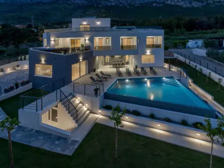 Location Maison à Kaštel Sućurac 12 personnes